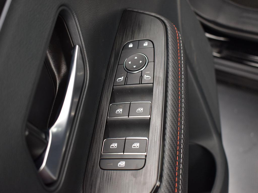 new 2025 Nissan Kicks car, priced at $25,146