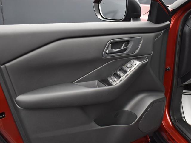 new 2025 Nissan Rogue car, priced at $27,999