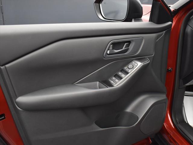 new 2025 Nissan Rogue car, priced at $27,997