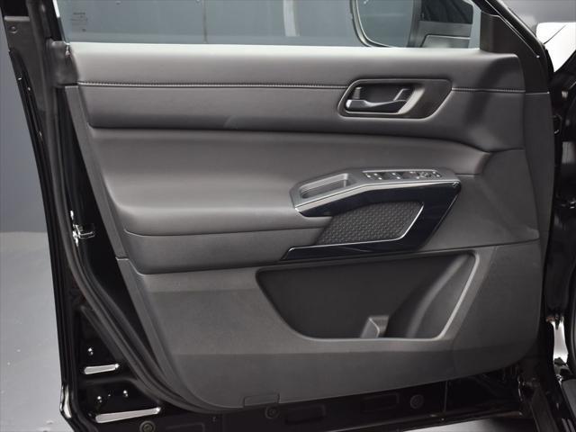 new 2025 Nissan Pathfinder car, priced at $34,585
