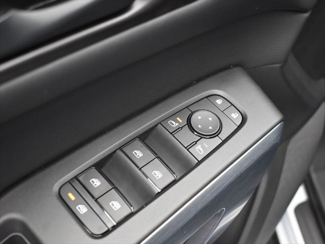 new 2025 Nissan Pathfinder car, priced at $43,263