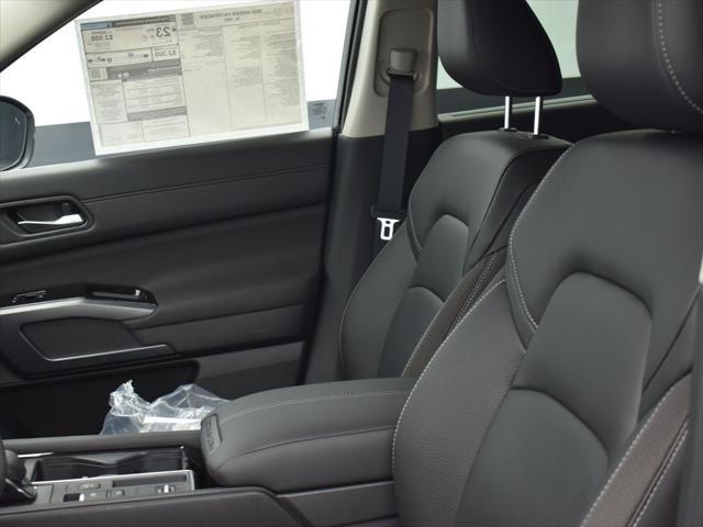 new 2025 Nissan Pathfinder car, priced at $43,097