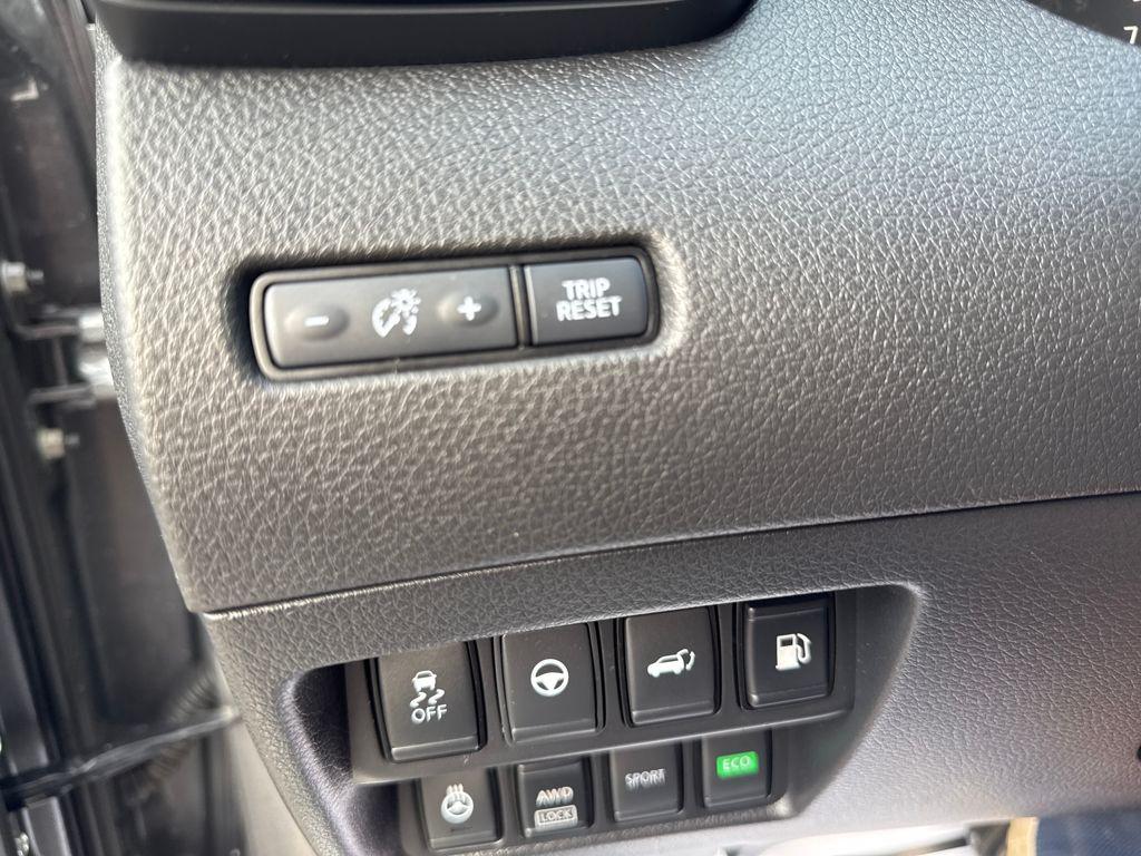 used 2020 Nissan Rogue car, priced at $20,282