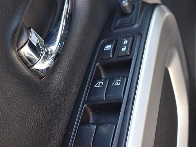 used 2019 Nissan Titan car, priced at $22,821