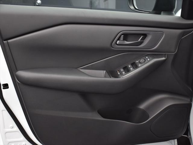 new 2025 Nissan Rogue car, priced at $27,995