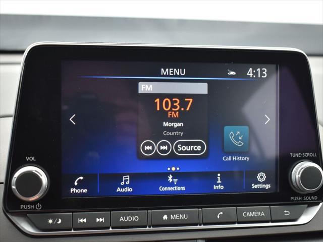 new 2025 Nissan Altima car, priced at $27,997