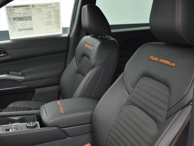 new 2025 Nissan Pathfinder car, priced at $40,997