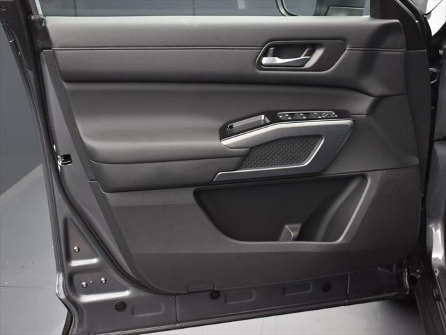new 2025 Nissan Pathfinder car, priced at $40,499