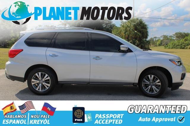 used 2020 Nissan Pathfinder car, priced at $16,099