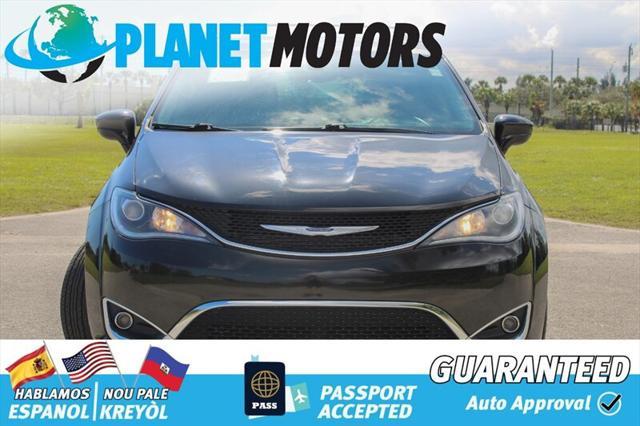 used 2020 Chrysler Pacifica car, priced at $15,499