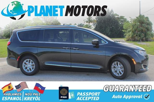 used 2020 Chrysler Pacifica car, priced at $15,399