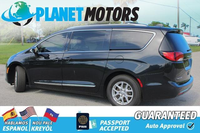 used 2020 Chrysler Pacifica car, priced at $15,399