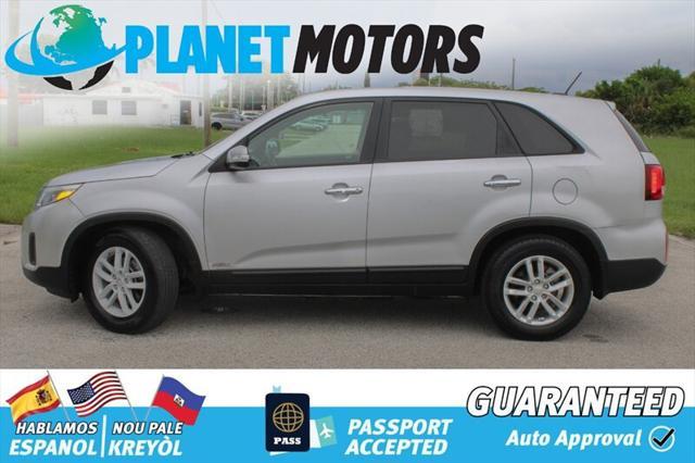used 2015 Kia Sorento car, priced at $7,899