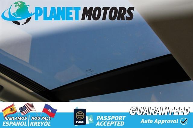 used 2017 Jeep Grand Cherokee car, priced at $18,299