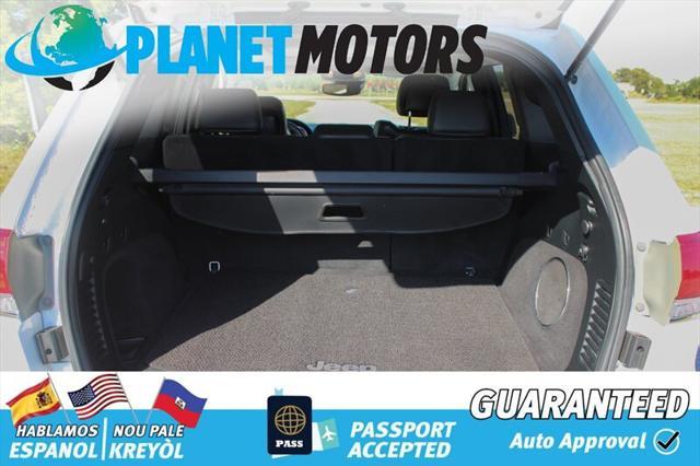 used 2017 Jeep Grand Cherokee car, priced at $18,299
