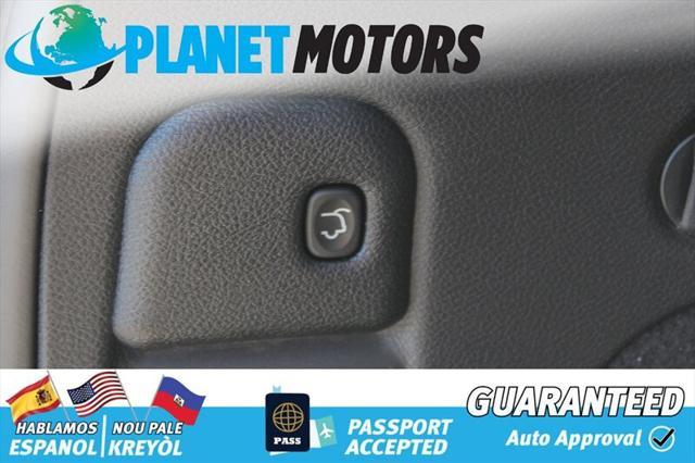 used 2017 Jeep Grand Cherokee car, priced at $18,299