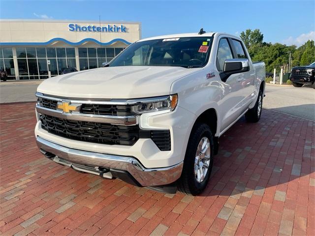 used 2022 Chevrolet Silverado 1500 car, priced at $38,586