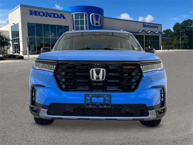 new 2025 Honda Pilot car, priced at $51,250