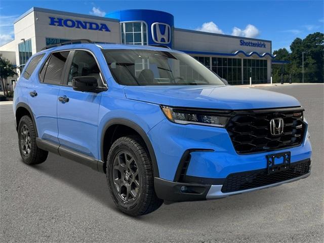 new 2025 Honda Pilot car, priced at $51,250