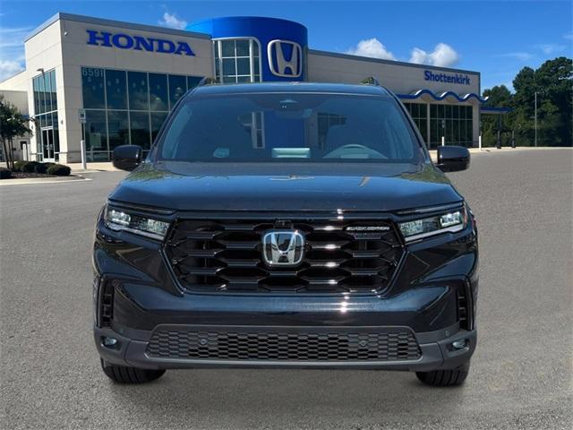 new 2025 Honda Pilot car, priced at $56,075