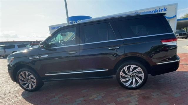 used 2023 Lincoln Navigator car, priced at $57,989