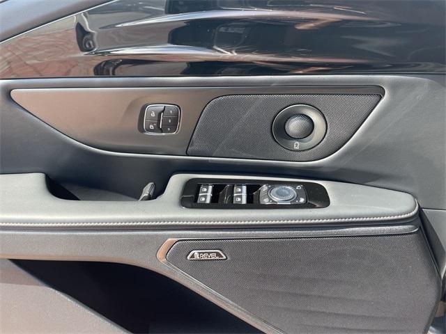 used 2024 Lincoln Nautilus car, priced at $57,579