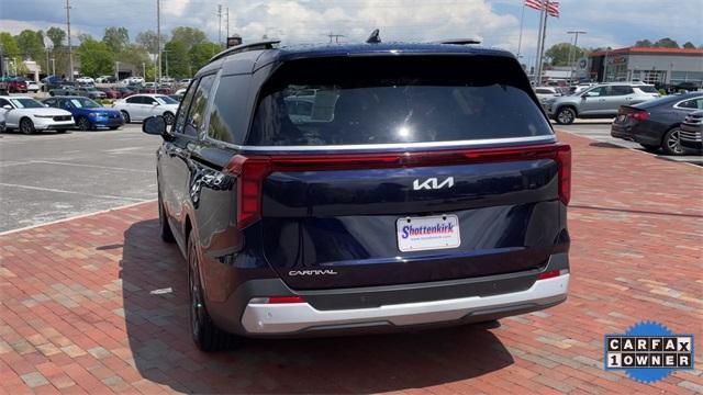 used 2025 Kia Carnival car, priced at $38,488