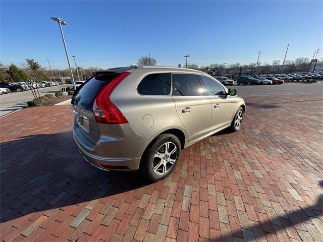 used 2015 Volvo XC60 car, priced at $15,325