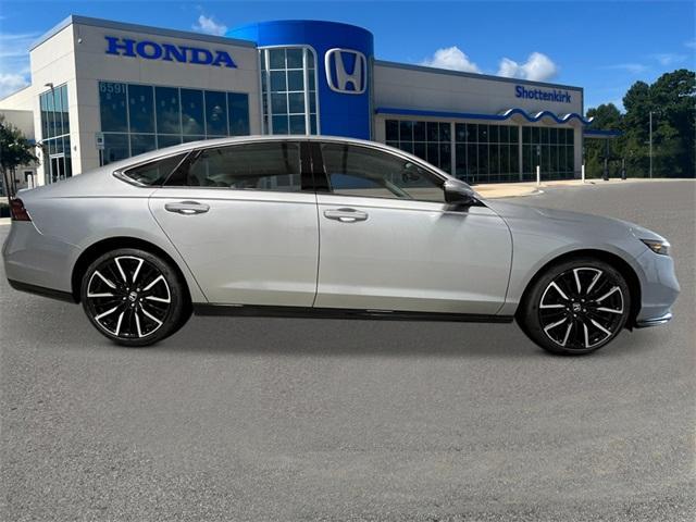 new 2025 Honda Accord Hybrid car