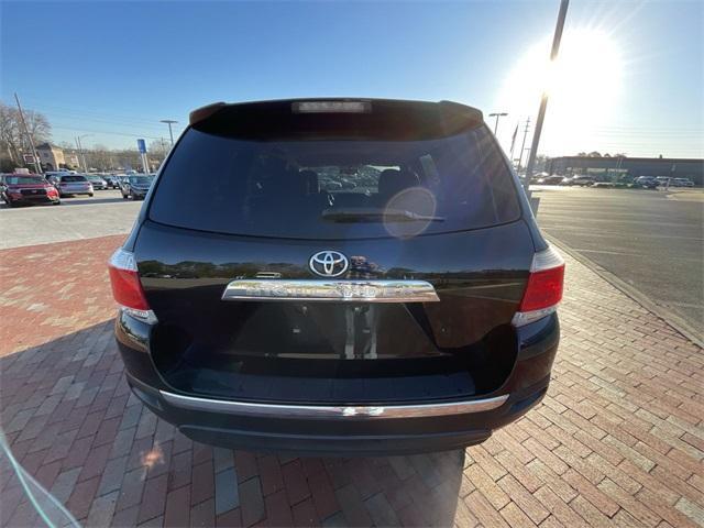 used 2013 Toyota Highlander car, priced at $10,998