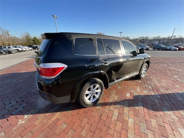 used 2013 Toyota Highlander car, priced at $10,998