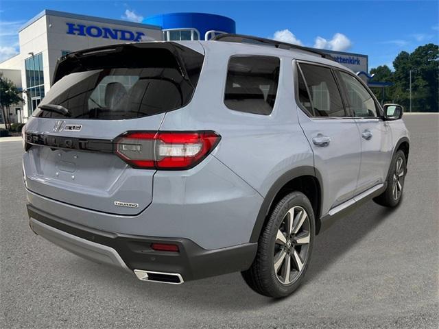 new 2025 Honda Pilot car, priced at $52,235
