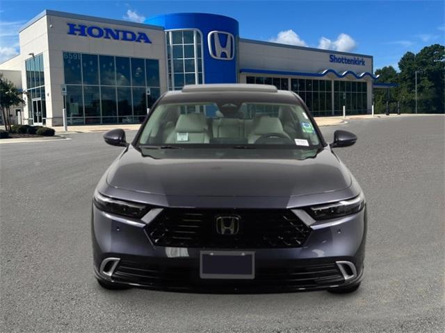 new 2025 Honda Accord Hybrid car