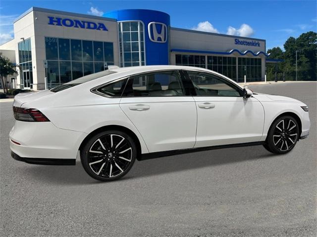 new 2025 Honda Accord Hybrid car, priced at $40,905