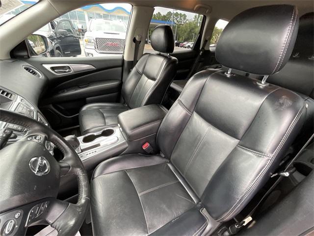 used 2020 Nissan Pathfinder car, priced at $18,897