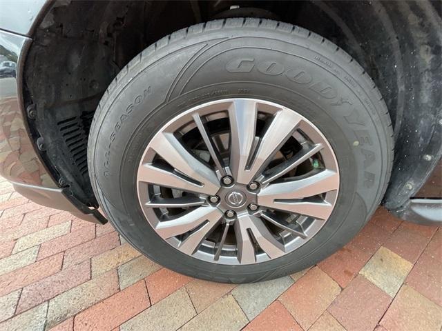 used 2020 Nissan Pathfinder car, priced at $18,897