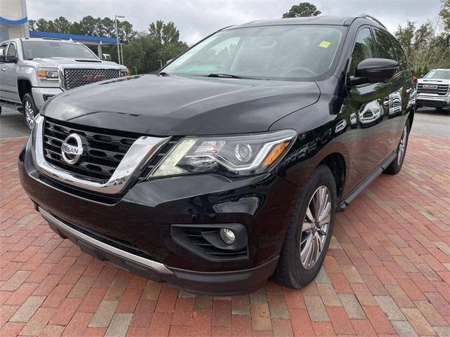 used 2020 Nissan Pathfinder car, priced at $18,897