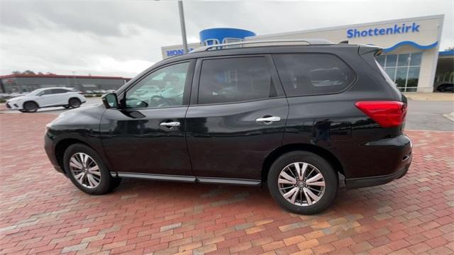 used 2020 Nissan Pathfinder car, priced at $18,897