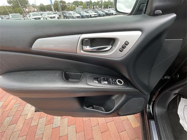 used 2020 Nissan Pathfinder car, priced at $18,897