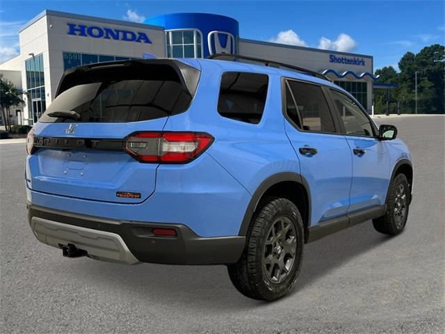 new 2025 Honda Pilot car, priced at $51,305
