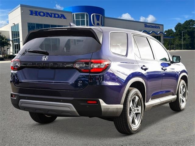 new 2025 Honda Pilot car, priced at $44,895