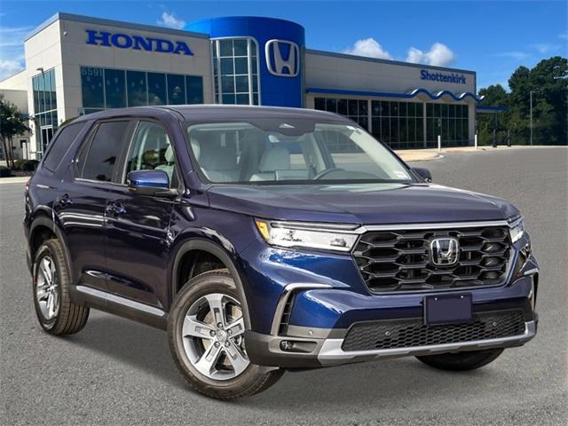 new 2025 Honda Pilot car, priced at $44,895