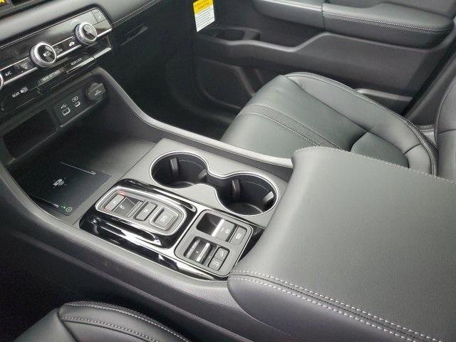 new 2025 Honda Pilot car, priced at $49,450