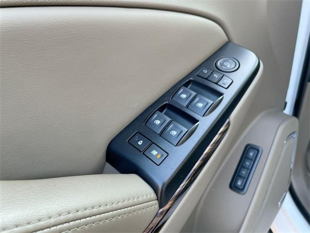 used 2018 GMC Yukon car, priced at $25,866