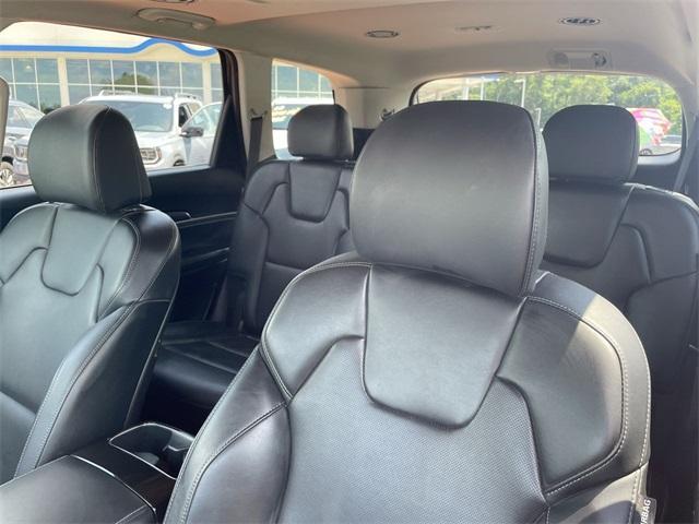 used 2025 Kia Telluride car, priced at $39,899