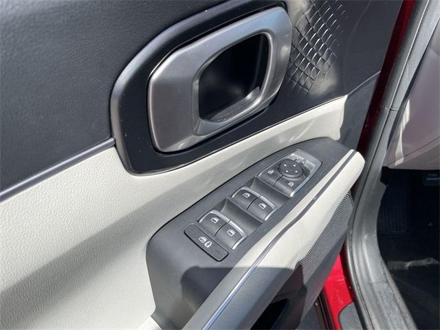 used 2022 Kia Sorento car, priced at $28,888