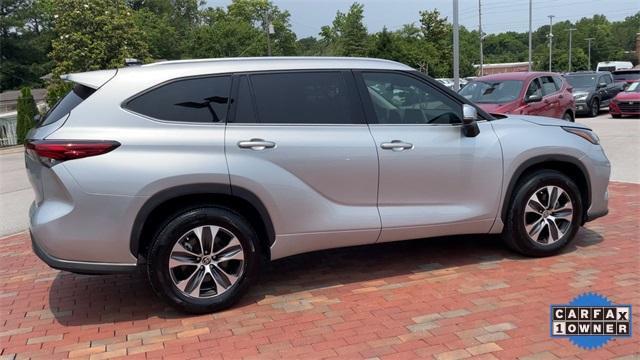 used 2021 Toyota Highlander car, priced at $32,988