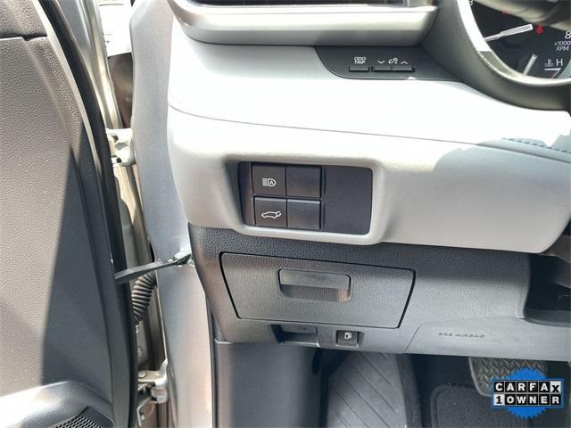 used 2021 Toyota Highlander car, priced at $32,988