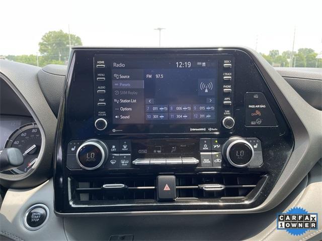 used 2021 Toyota Highlander car, priced at $32,988