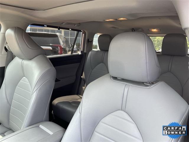 used 2021 Toyota Highlander car, priced at $32,988